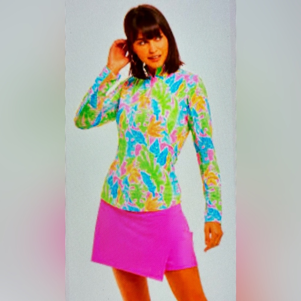 Ibkul.Colorful Leaf Print neck top. Size M.
